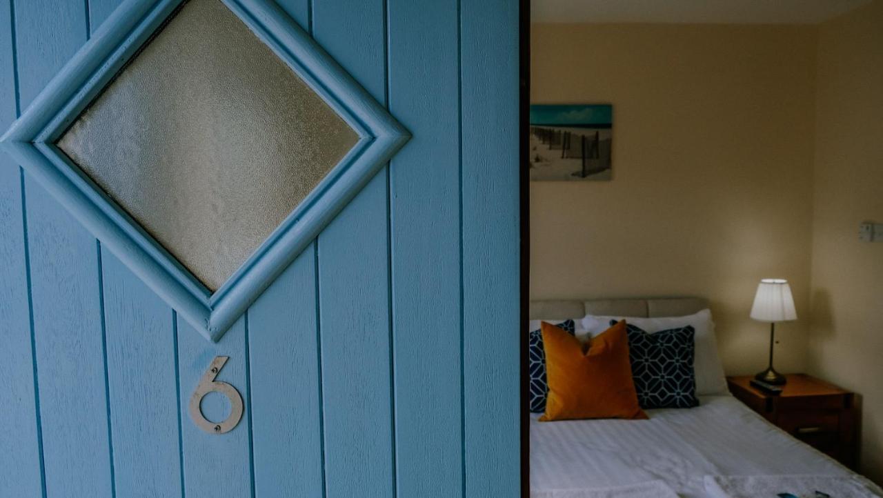 The Wooden House Hotel Kilmore Quay Bagian luar foto