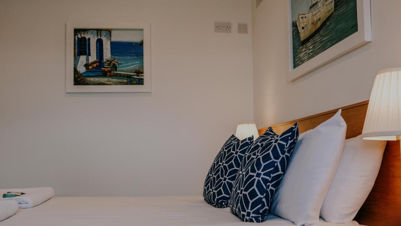 The Wooden House Hotel Kilmore Quay Bagian luar foto