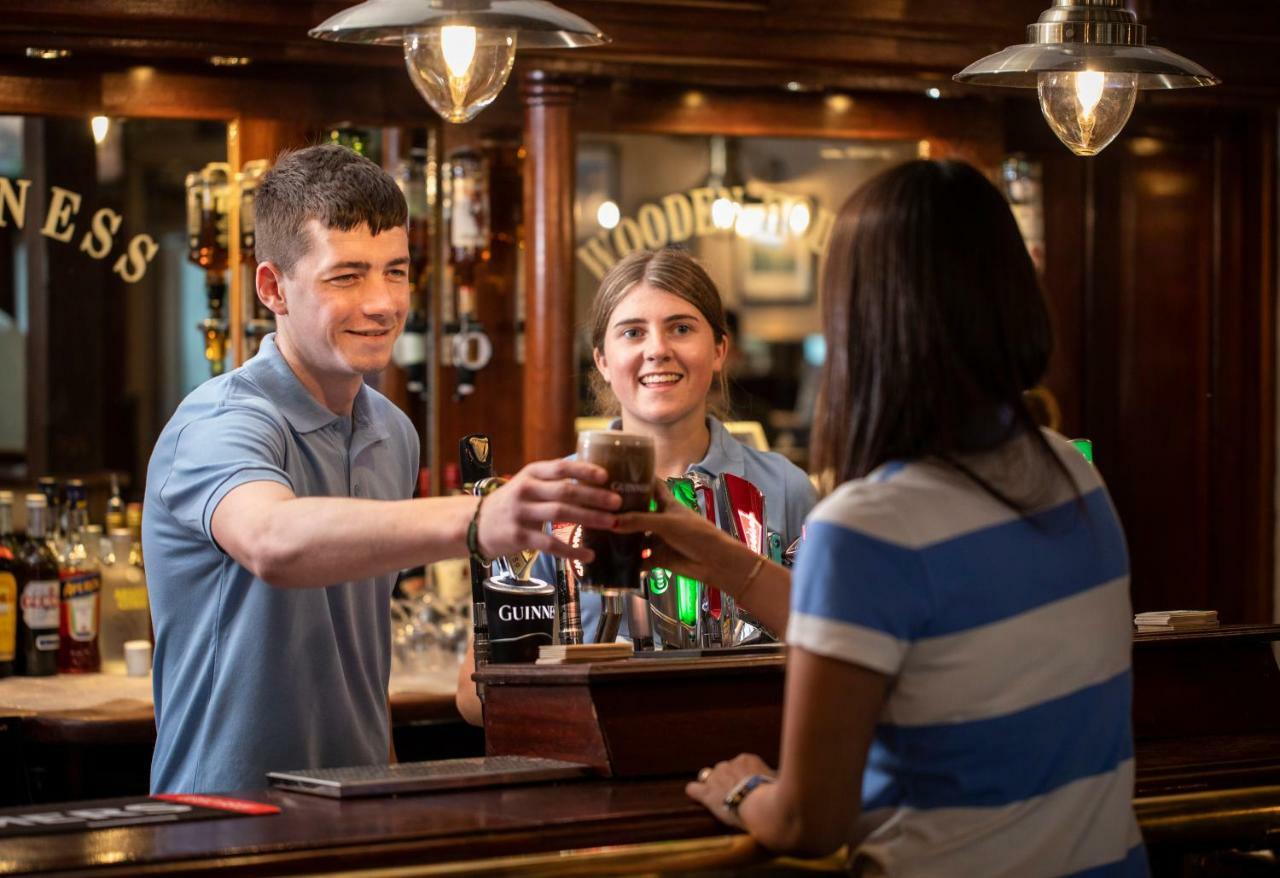 The Wooden House Hotel Kilmore Quay Bagian luar foto